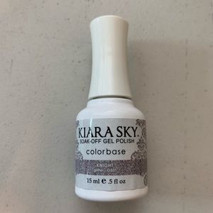 Kiara Sky glitter gel in “Knight”